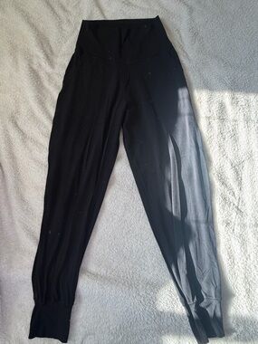 Offline by aerie joggers size medium
